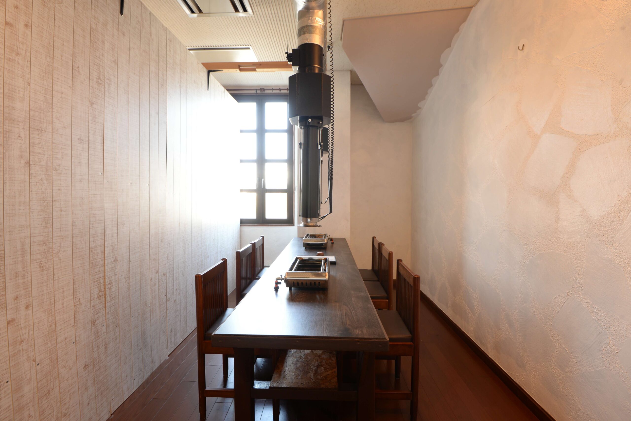 Interior seating at THE YAKINIKU